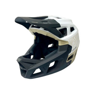 casco integral patinete